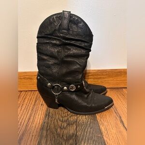 Dingo Olivia Leather Slouch Harness Cowgirl Boots Concho Size 6.5 Black